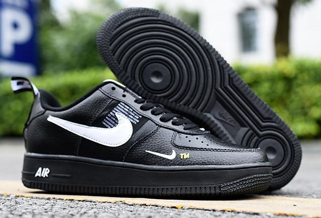 Nike Air Force Ones 042